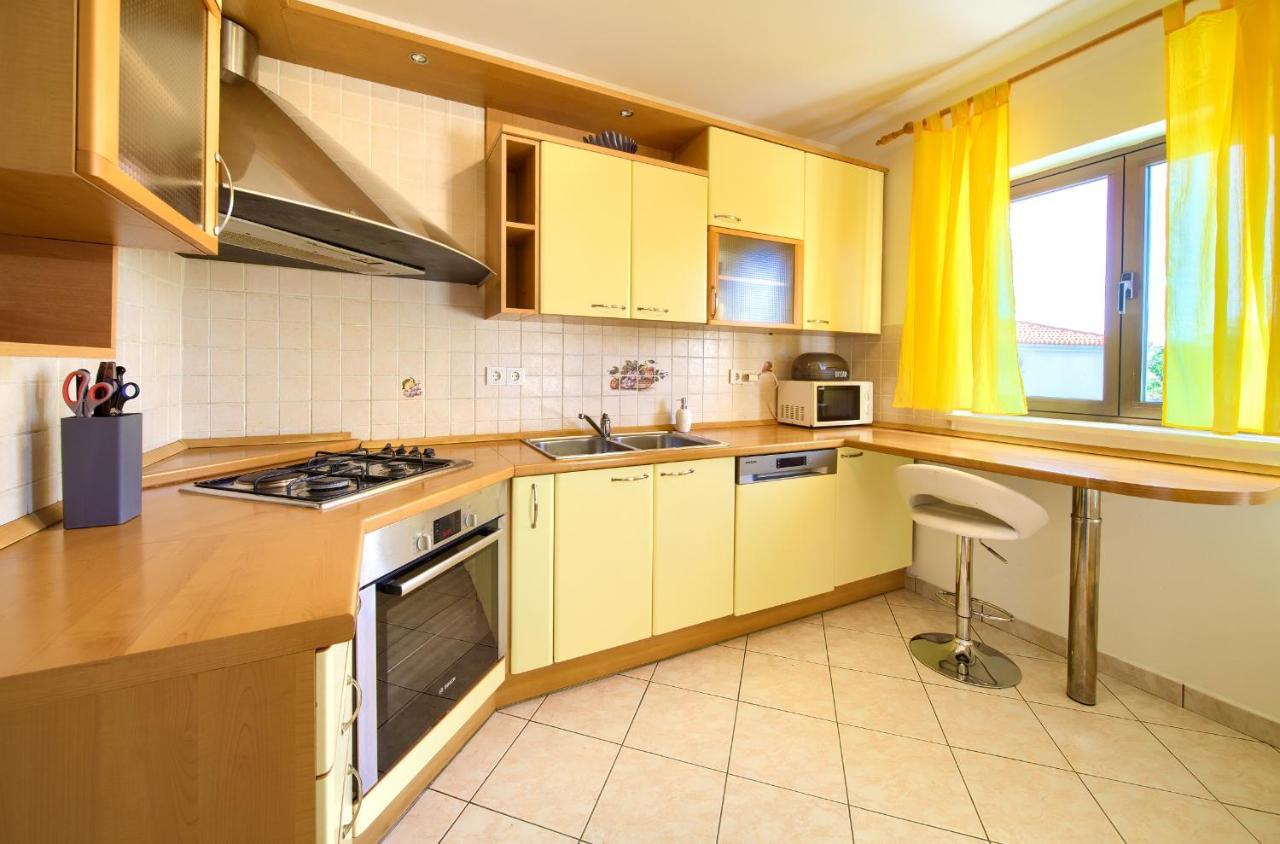 Apartment Lidija Krk Town Kültér fotó